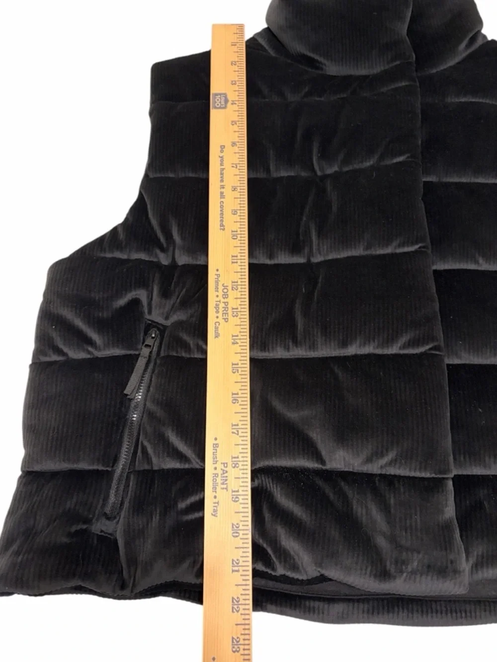 AVIA Women’s Black Ribbed Velour Vest, size 22.
